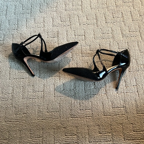 Women’s dressy designer heels - Picture 4 of 8